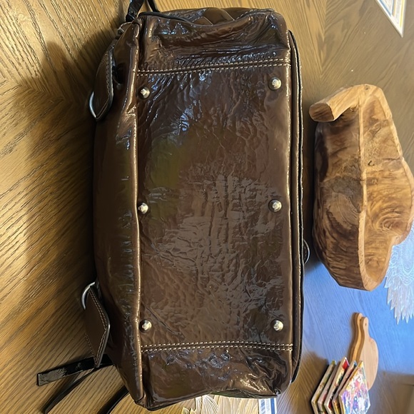 Authentic Chloe Patent Leather Bag in Glossy Olive-Brown - Picture 7 of 7